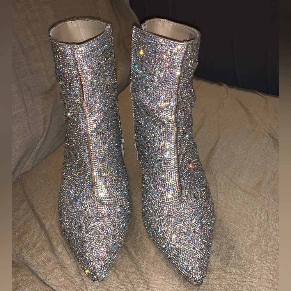 GORGEOUS Betsey Johnson Kyla Booties